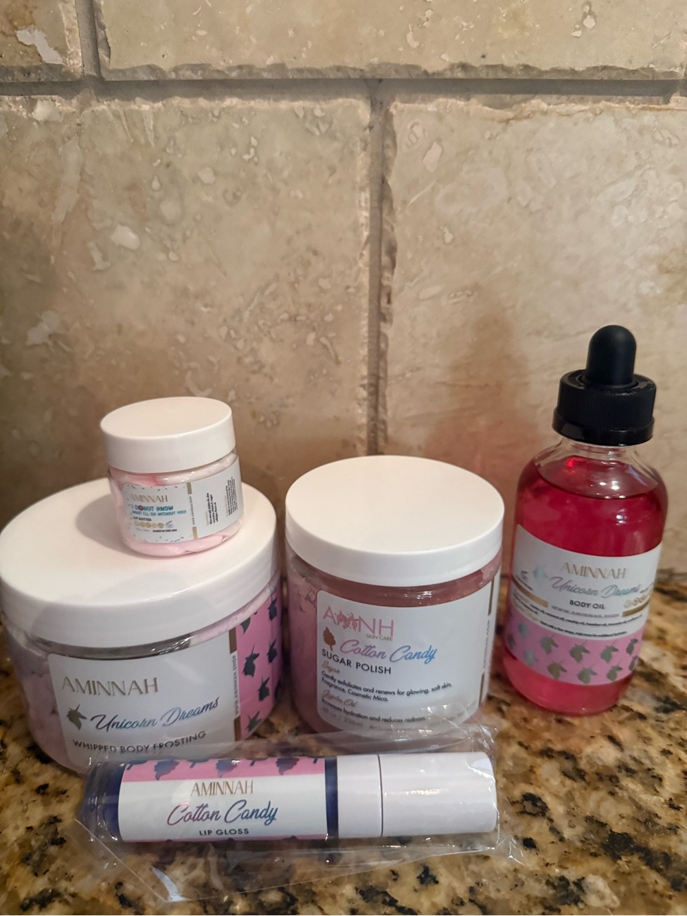 AMINNAH bath and body gift set